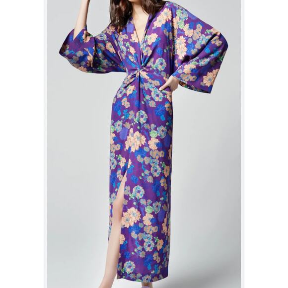 SMYTHE Violet Floral Front Twist Kimono Sleeve Midi Dress - Picture 2 of 16